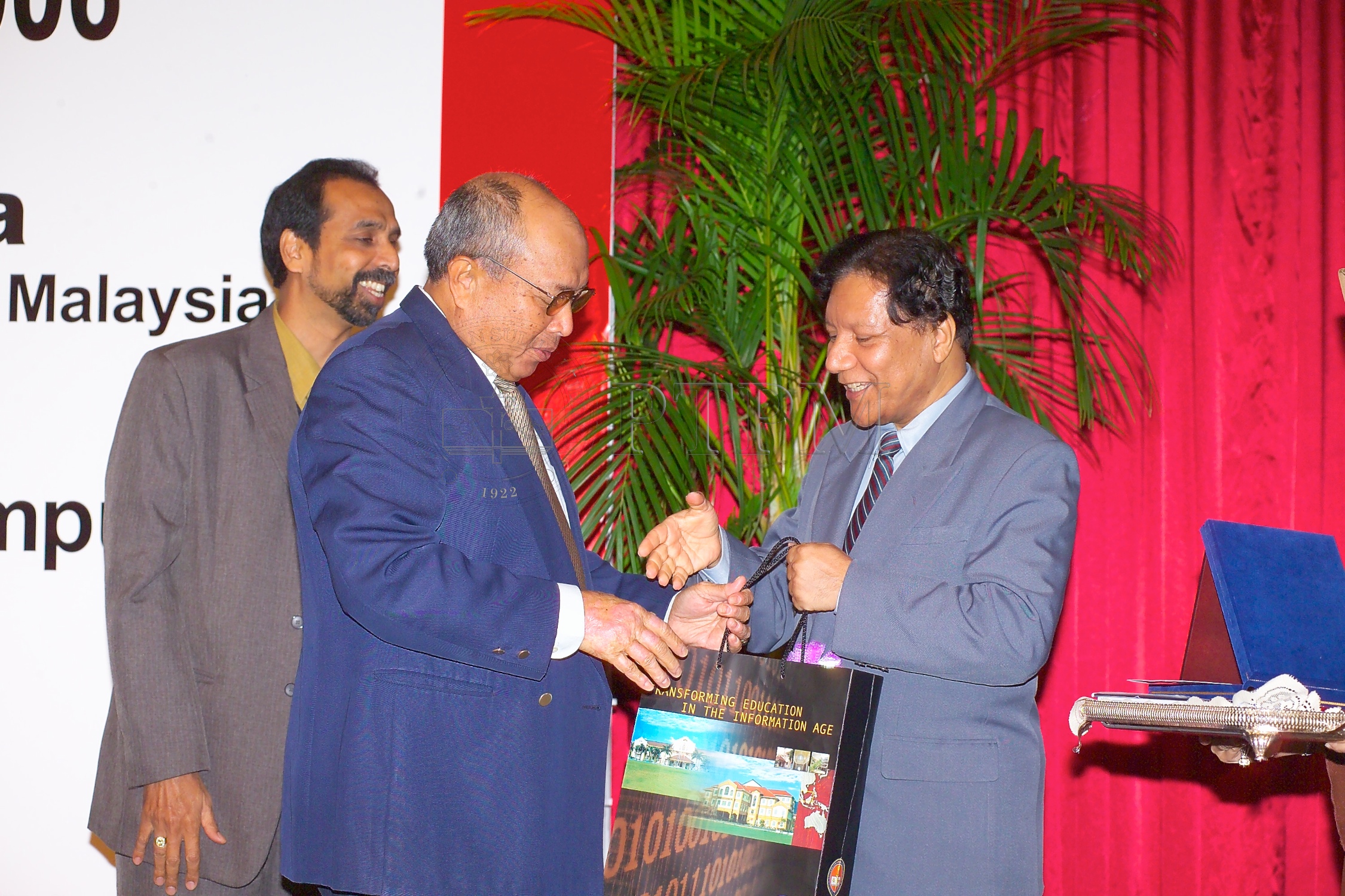 PTPM 06 23 eduresearch D9X40737